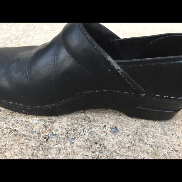 Dansko Black Leather Classic Clog sz 39 US 8-9 - Picture 3 of 8